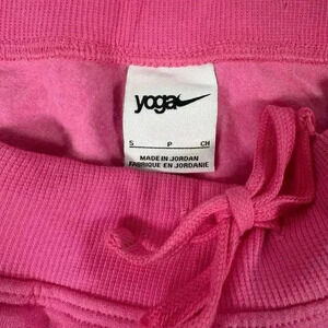 Women’s Nike small yoga lux hot pink legging jogger NWT